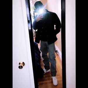 Meet your Posher, Raymond